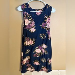 Aryeh Navy Flower Print Dress! 💐💙